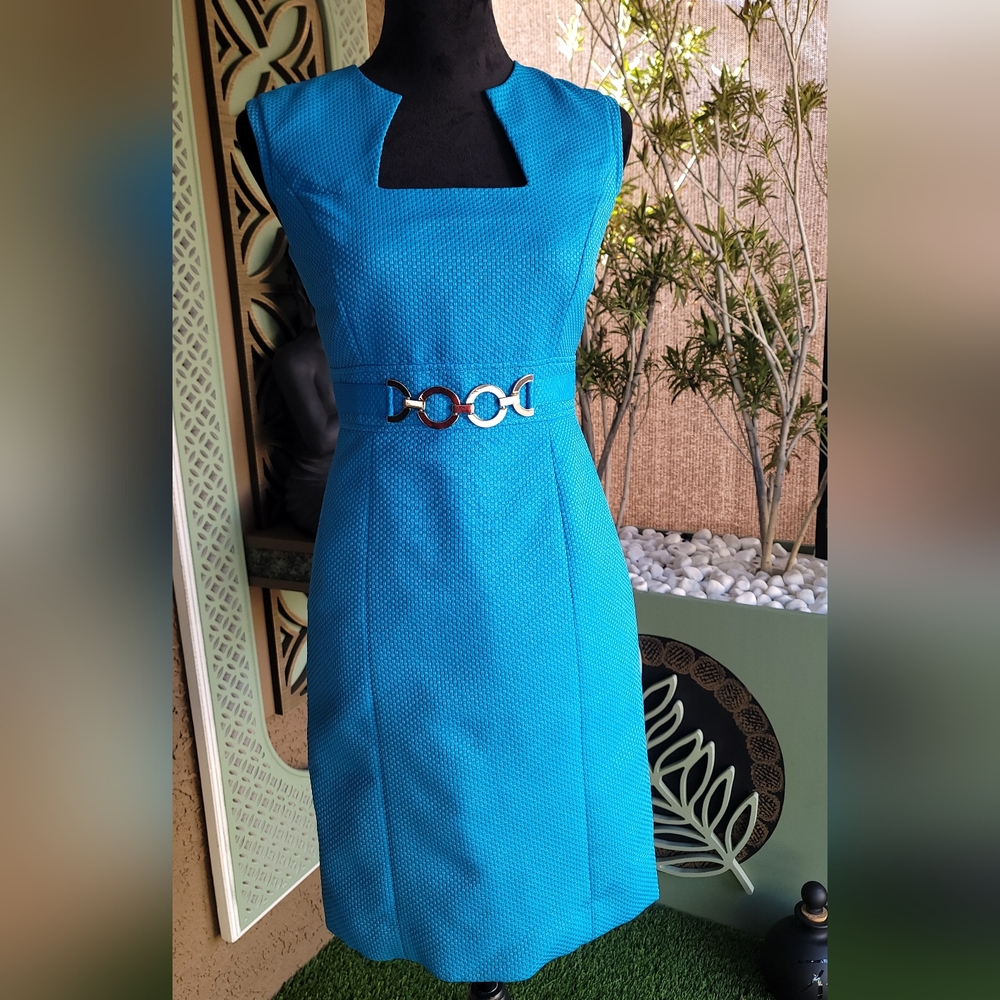 Tahari Aqua Textured Sheath Dress with Decorative Linked Belt - Picture 5 of 15